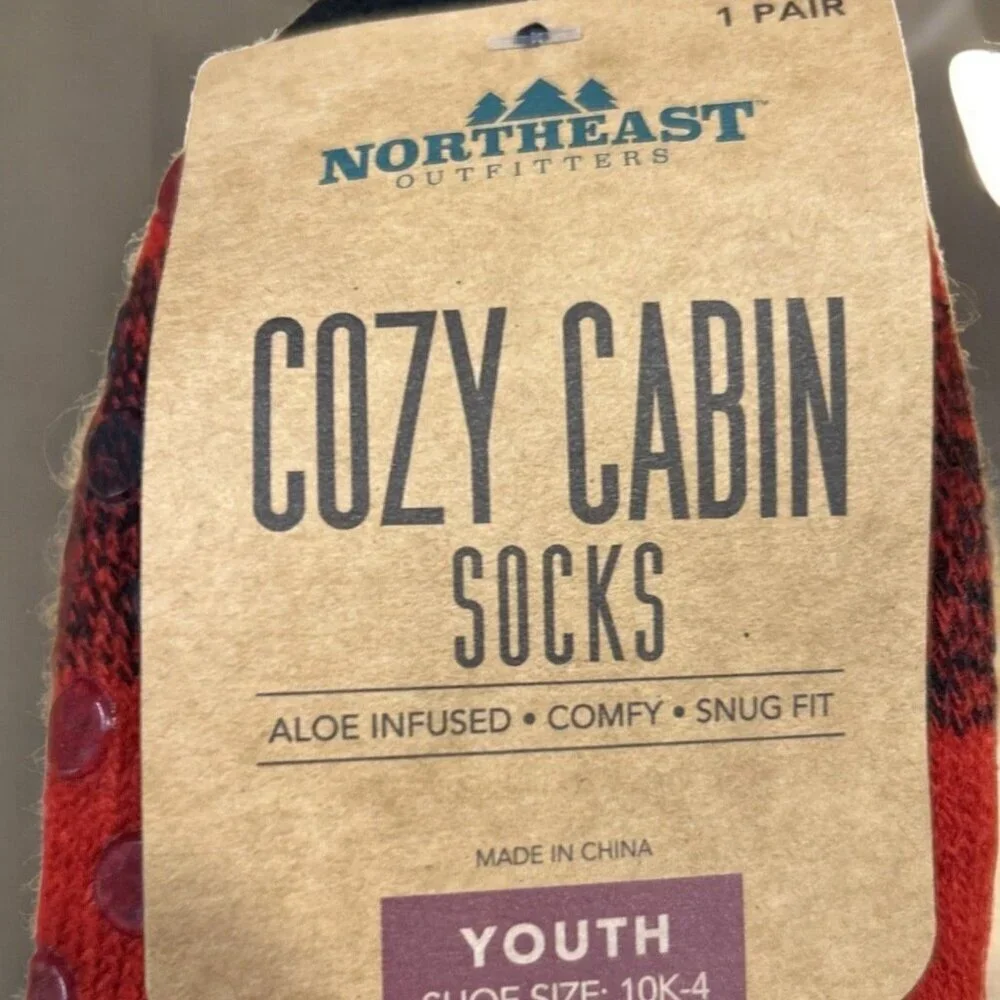 Northeast Outfitters Cozy Cabin Crew Socks Youth Small 10K-4 Plaid NEW Red Black